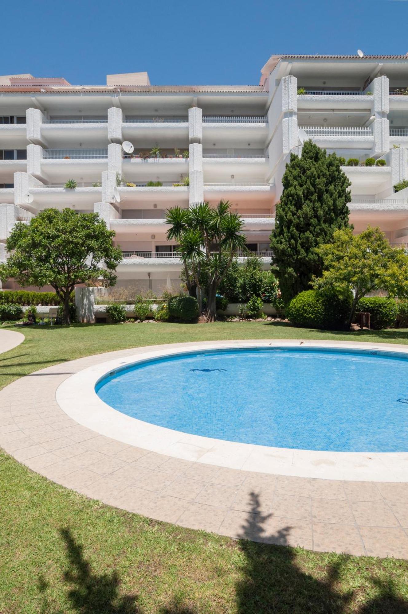 Jardines Del Mar Apartments Μαρμπέλλα Εξωτερικό φωτογραφία